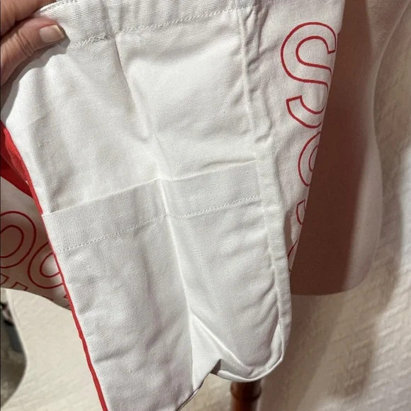 New…DSW Red and White Graphic Tote - Picture 4 of 4